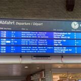 Nach einer Hochzeitsfeier in Haltern endet die nächtliche Heimreise eines Chemikanten am Recklinghäuser Bahnhof blutig. (Symbolbild)