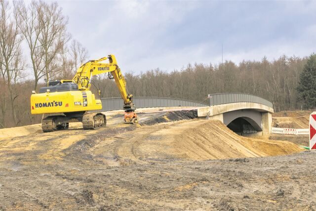 Die Arbeiten an der neuen Lippebrücke liegen im Plan.
