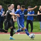 Okan Dalkic (am Ball) und sein VfB Habinghorst spielen im Kreispokal-Viertelfinale Anfang Februar gegen den DSC Wanne.