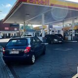 Die Tankstelle an der Weseler Straße von außen