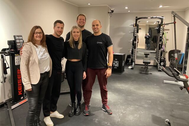 Das Team von „Physio-Mentor“ auf der Trainingsfläche