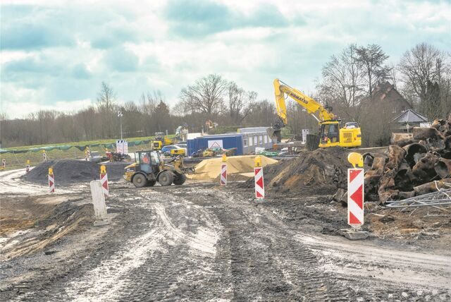 Die Arbeiten an der neuen Lippebrücke dauern nun doch länger als ursprünglich geplant.