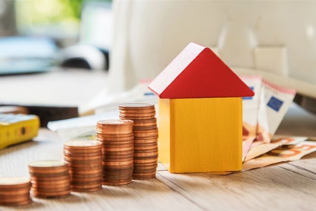 Viele Immobilienbesitzer tun sich immer noch schwer mit der Abgabe der Grundsteuererklärung.