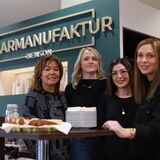 Canan Yazici (2.v.r.) wollte mehr als spenden und hat mir ihren Kolleginnen von der Haarmanufaktur Benson eine Aktion gestartet.