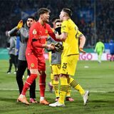 Gregor Kobel jubelt gemeinsam mit Niklas Süle.