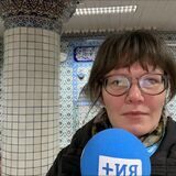 Lydia Heuser ist live vor Ort, wenn das Totengebet für die Erdbebenopfer in der Moschee-Gemeinde auf Schwerin in Castrop-Rauxel gesprochen wird.