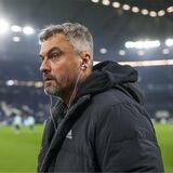 Cheftrainer Thomas Reis zeigte sich nach dem Spiel mit einigen Entscheidungen nicht einverstanden.