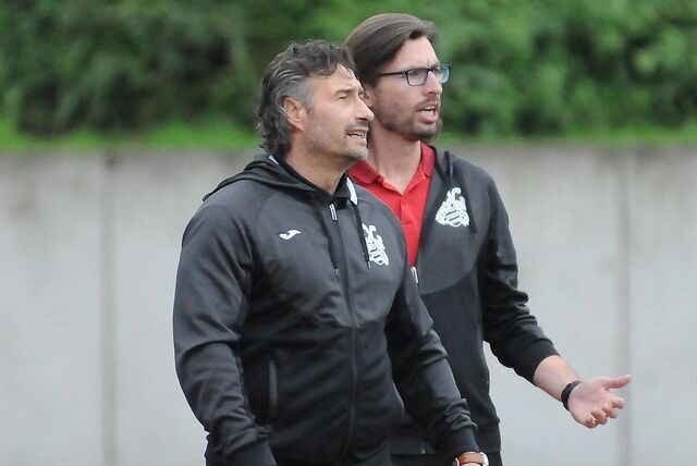 Thomas Gerner (l) kommentierte das Duell gegen den FC Castrop-Rauxel.