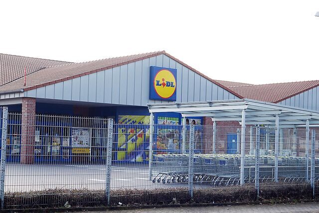 Nach einem Überfall beim Discounter Lidl am Lorenkamp beginnt in Kürze der Prozess. (Archivbild)