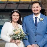Wiktoria und Hendrik Dornfeld gehören zu den jüngsten unter den 100 Brautpaaren, die wir bislang am Standesamt Castrop-Rauxel begleitet haben. Beide waren am Hochzeitstag 22 Jahre alt.