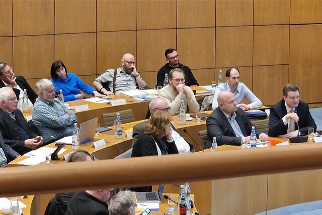 Die Spitze der CDU-Fraktion auf ihren Plätzen im Castrop-Rauxeler Stadtrat.