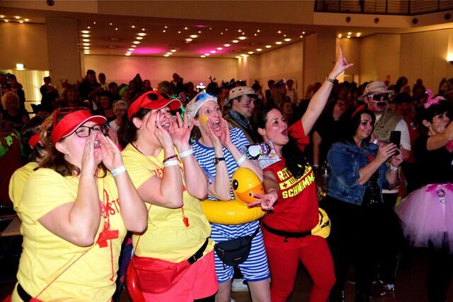 Die Oer-Erkenschwicker feierten ausgelassen Karneval in der Stadthalle.