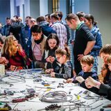 Neben Mitmachaktionen und Workshops für Kinder gibt es bei der „Maker Faire Ruhr“ in diesem Jahr rund 40 Aussteller, die ihre außergewöhnlichen Werke präsentieren.