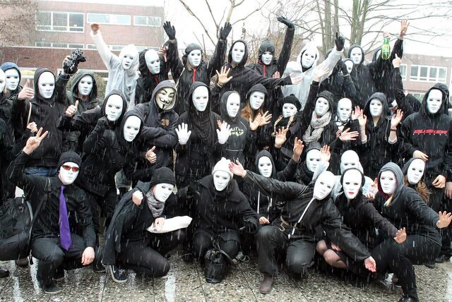 „Anonym“ war eines der Themen in der Mottowoche der Abiturienten am Willy-Brandt-Gymnasium 2013 in Oer-Erkenschwick.