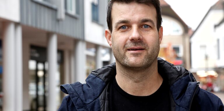 Michael Keller aus Haltern sattelte um vom Handwerker zum Erzieher und Therapeuten.