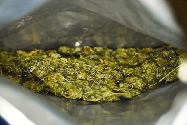 Ein Päckchen mit Marihuana