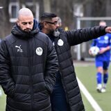 Nicht nachlegen können die Trainer Patrick Stich (vorne links) und Yannick Grondin (r) mit ihrem VfB Habinghorst in der Kreisliga A.