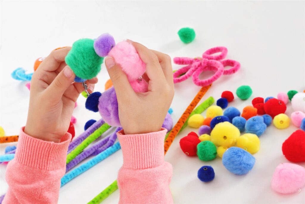 pompons armband