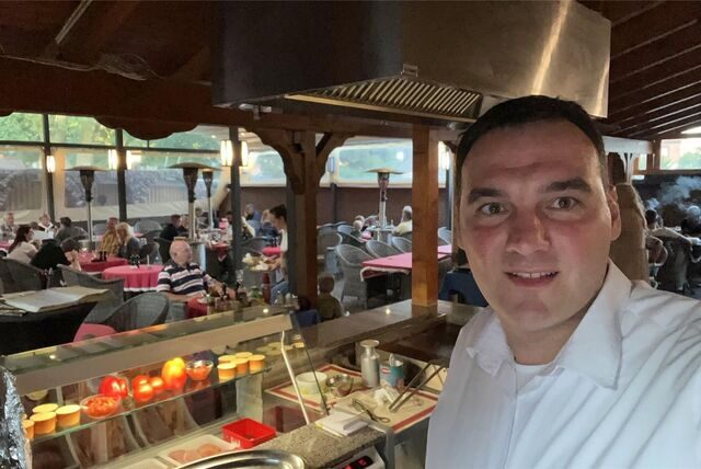 Danilo Deric ist Gastronom in der zweiten Generation in der Leitung des Steakhauses Lindenhof.