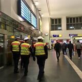 Bei einer Kontrolle am Hauptbahnhof Dortmund stellten Bundespolizisten ein gefährliches Messer sicher.