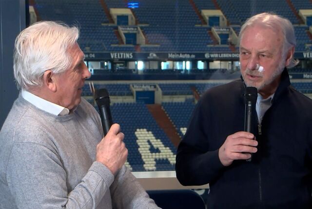 Die Fußball-Legenden Klaus Fischer und Rüdiger Abramczik sprechen über das Spiel gegen Stuttgart.
