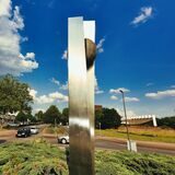 Die Skulptur „Europa“ von Wolfgang Schlieker steht im Kreisverkehr Europaplatz/Bahnhofstraße.