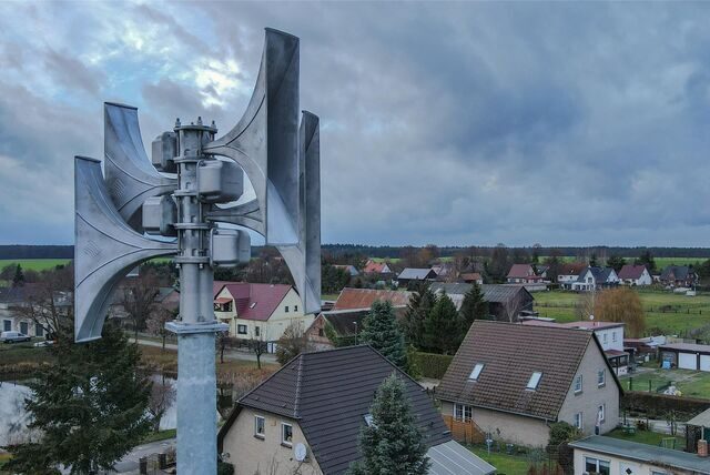 Eine Sirene in einem Dorf.
