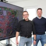 Zwei Experten für den Immobilienmarkt im Kreis Unna: Martin Oschinski ist Vorsitzender des Gutachterausschusses für Grundstückswerte, Martin Eickhoff (r.) leitet die Geschäftsstelle des Gutachterausschusses für Grundstückswerte.