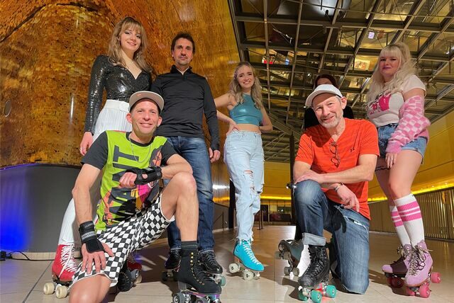 Auf die Rollen, fertig, los! An zwei Wochenenden verwandelt sich die Thier-Galerie in Dortmund im Obergeschoss in eine Rollerdisco. Start ist am Freitagnachmittag (3.3.) um 16.30 Uhr.