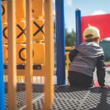 Ein Spielplatz in Dortmund wird neuerdings von Sicherheitskräften bewacht (Symbolbild).