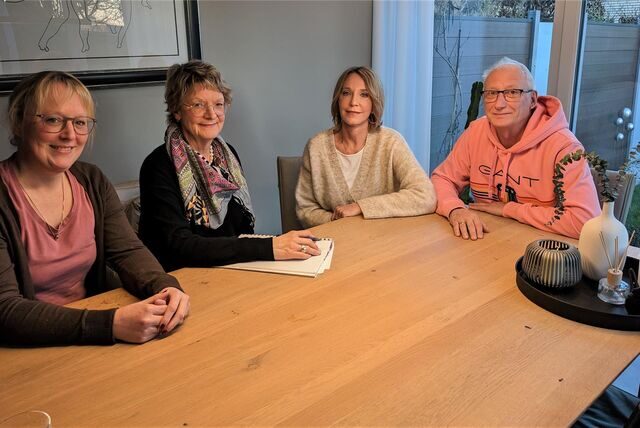 Renata und Ulrich Schröter sind Pflegeeltern. Eng betreut werden sie von Kathrin Schwerhoff und Hildegard Overfeld vom Jugendhilfe-Träger Perspektive GmbH.