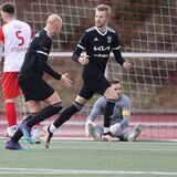 Roy Breilmann bejubelt sein Tor zum 3:0 für die SG Castrop gegen den TuS Stockum.