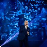 Roland Kaiser singt auf der Bühne der Dortmunder Westfalenhalle