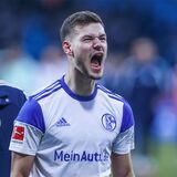 Tom Krauß schreit den ganzen Frust nach dem Sieg gegen Bochum raus.