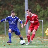 Im Oktober 2021 gewannen Nico Brehm (l) und sein SV Wacker Obercastrop nach einem 0:1 noch mit 3:1 gegen den FC Lennestadt.