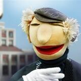 Die Günna-Handpuppe vor dem Dortmunder U