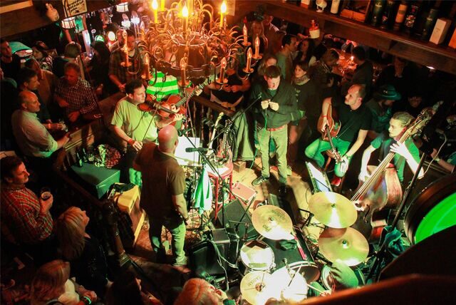 Die Band Rabies spielt im Murphy‘s in Recklinghausen