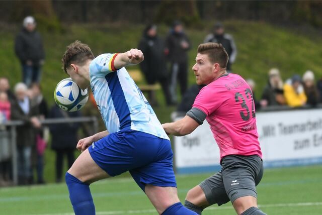 Nach einem 0:3 startete der SV Wacker Obercastrop II im Kreisliga-B-Topspiel gegen Spvg Horsthausen II eine Aufholjagd. Diese geriet  beim 2:3 am Ende zu kurz.