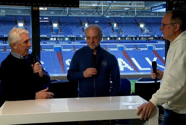 Die Fußball-Legenden Klaus Fischer und Rüdiger Abramczik im Legenden-Talk mit Jörg Seveneick.