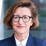 Heike Bettermann ist die Chefin der Arbeitsagentur in Dortmund. Sie beurteilt die Chancen der Karstadt-Beschäftigten auf dem heimischen Arbeitsmarkt.