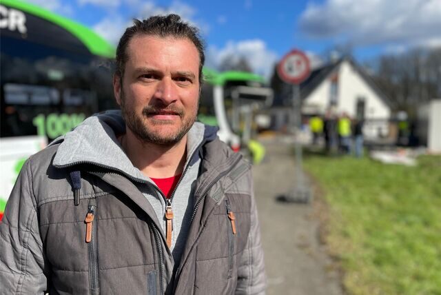Architekt Jörn Leder steht an der Unglücksstelle Karlstraße.