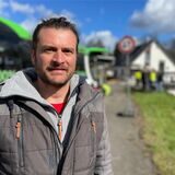 Architekt Jörn Leder steht an der Unglücksstelle Karlstraße.
