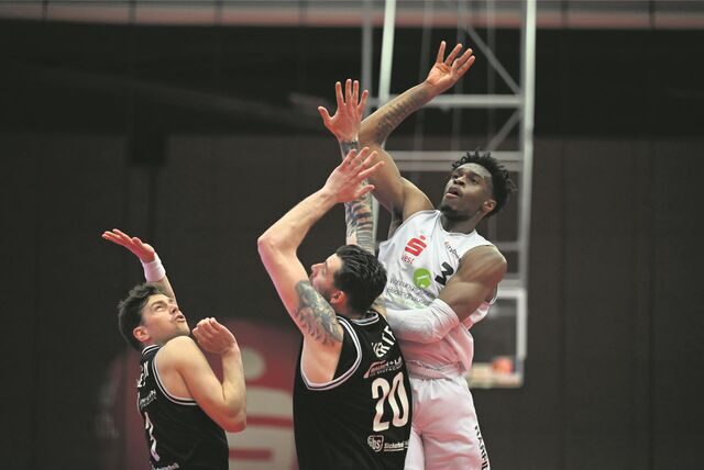 Obi Okafor (Citybasket Recklinghausen)