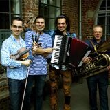 Die Band „Gipsy Gentlemen“ gastiert bei der jüdischen Kultusgemeinde in Recklinghausen.