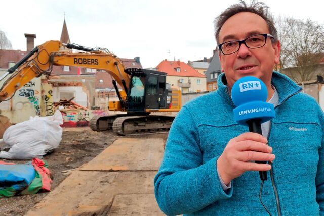 Ralf Ehrnstraßer musste in den vergangene Wochen mit ansehen, wie das alte Marcel-Callo-Haus verschwand. Er ist mit der Einrichtung schon im Sommer 2022 in den Neubau nebenan umgezogen.