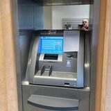 Kein Geld mehr an diesem Geldautomaten der Volksbank in Ickern.