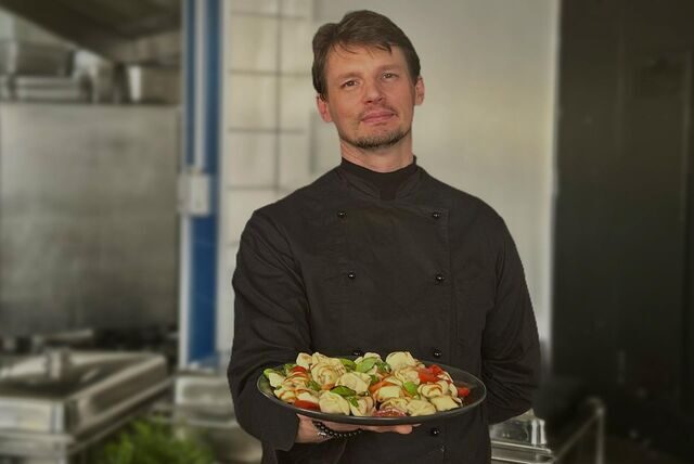 Thomas Jaworek in der Küche seines Catering-Unternehmens in Habinghorst.