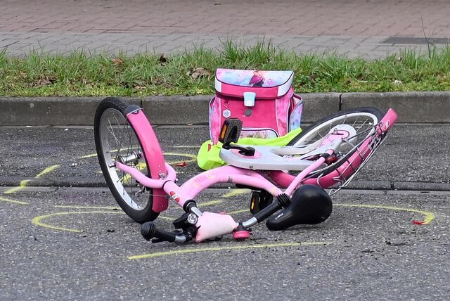 Im März 2023 ist eine Erstklässlerin auf dem Weg zur Schule von einem Lkw erfasst und schwer verletzt worden.