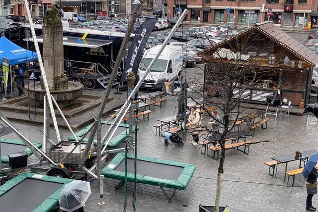 Kaum ein Mensch war zum Frühlingsfest am Sonntag an den Reiterbrunnen gekommen.