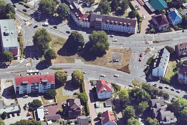 Der Engelsburgplatz ist einer der zentralen Verkehrsknotenpunkte in Castrop-Rauxels Straßennetz.